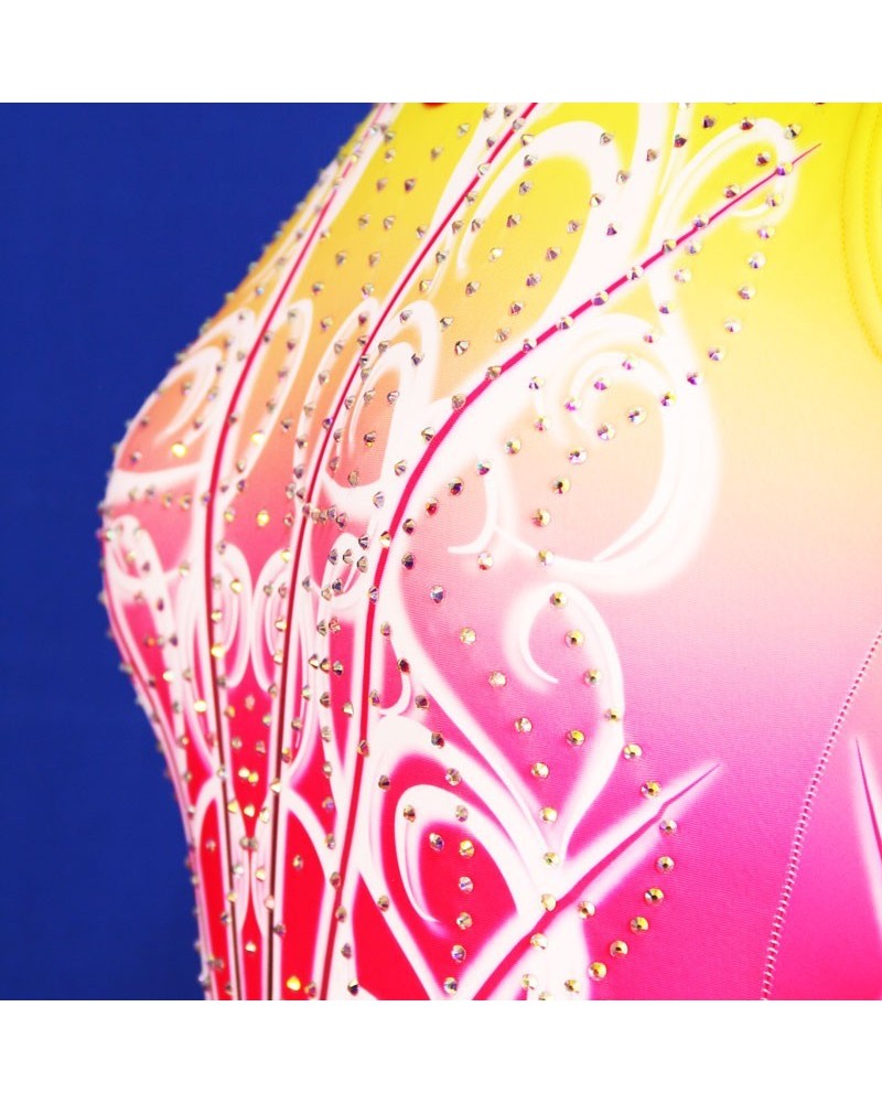 Turnanzug Tess-01, Farbverlauf Gelb–Pink, schwarzes Höschen – Ansicht 2